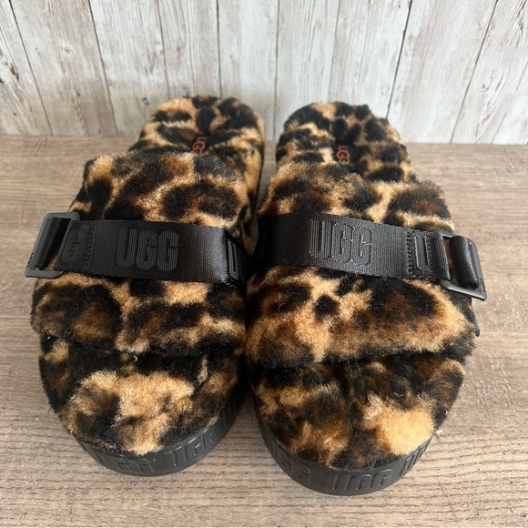 UGG Fluffita Flatform Leopard Print Fuzzy Slides Size 8 - Picture 2 of 5